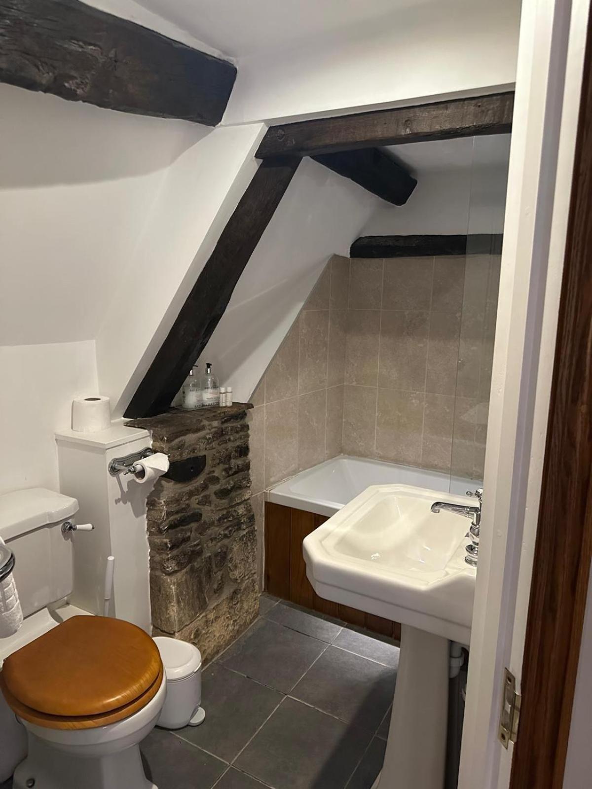 The Plough B&B バートン・オン・ザ・ウォーター 部屋 写真